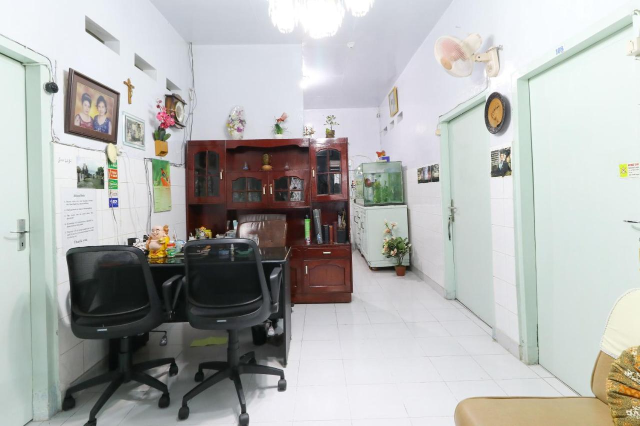 เอมีส์ เกสต์เฮาส์ Jenggrik ภายนอก รูปภาพ